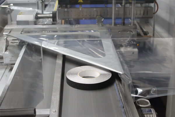 Shrink wrapper machine web 3
